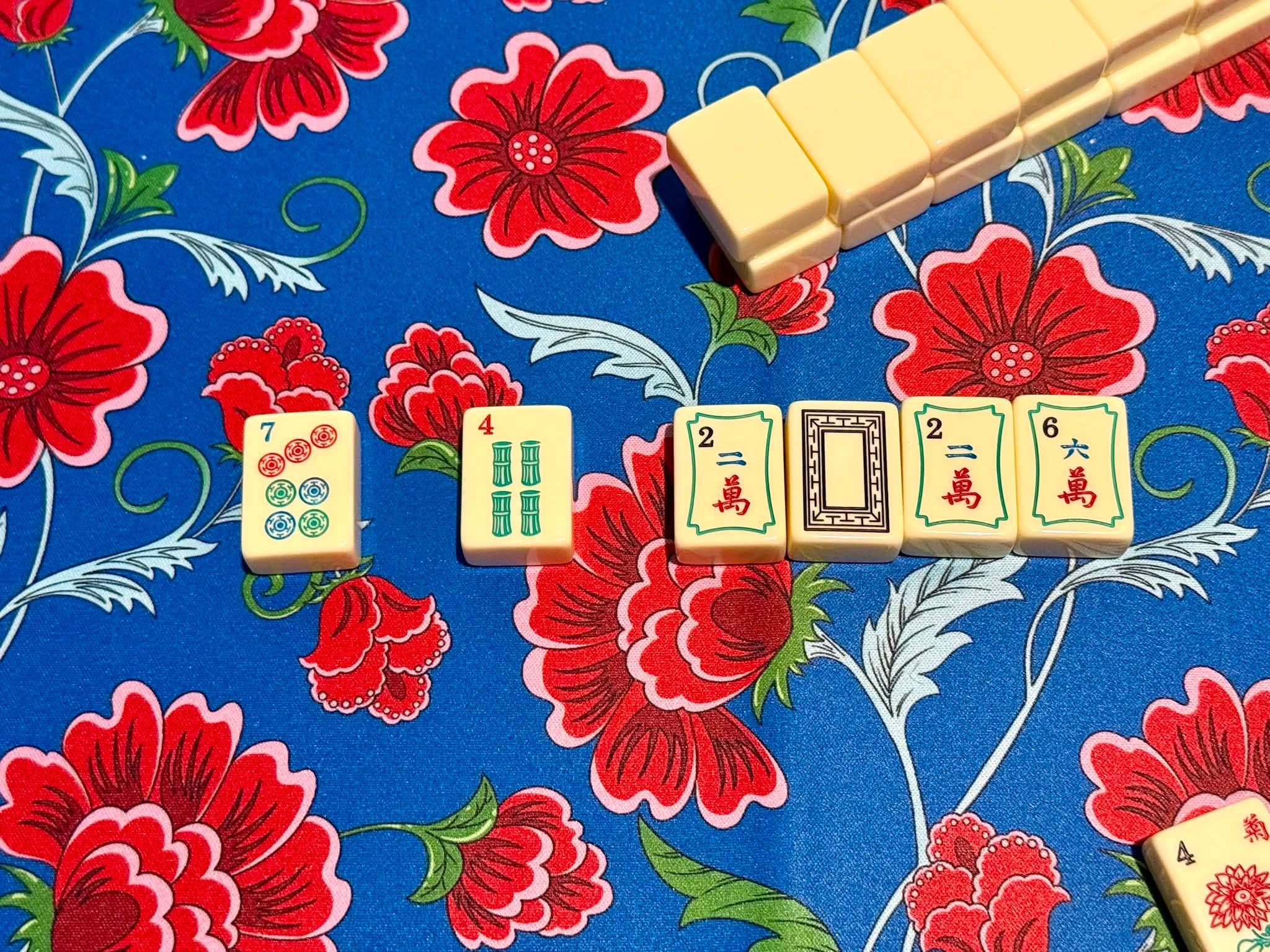 American Mahjong vs Chinese Mahjong: The Key Differences Beginners Miss